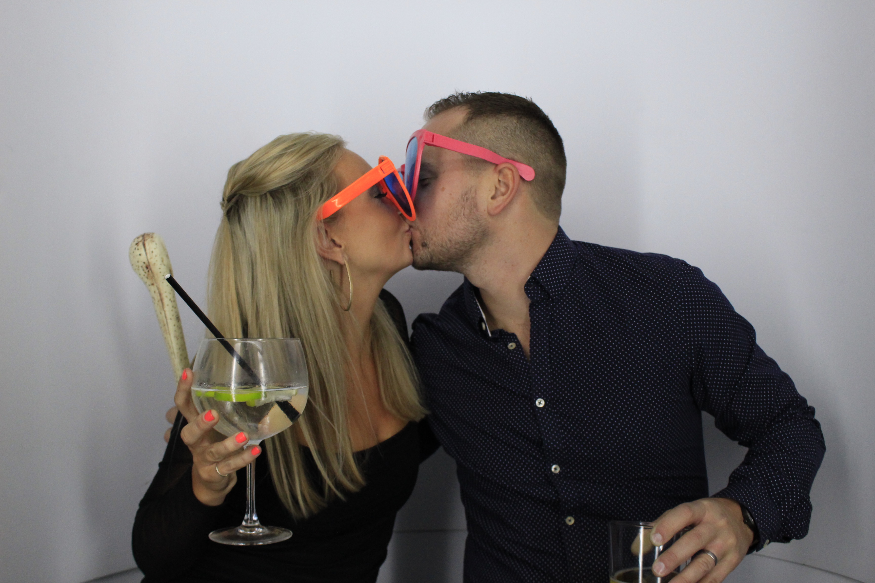 Darren and sarah’s 40th birthday celebration | View more photos from the event at gallery.myphotoboothexperience.co.uk/u/MyPhotoBoothExperienceLtd/Darren-and-sarah’s-40th-birthday-celebration